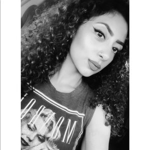 Meet your Posher, Lety